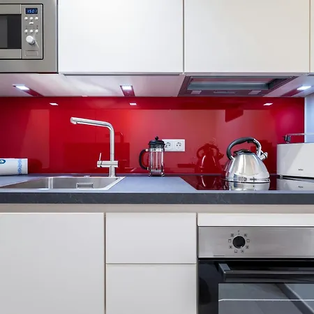 Apartament Vrchol Holesovic V Praze 7