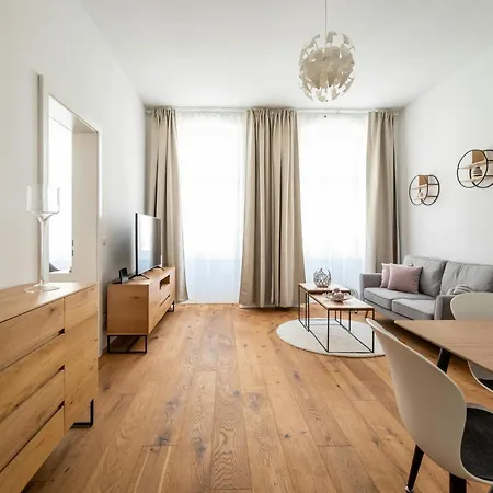 Vrchol Holesovic V Praze 7 Apartman Prága
